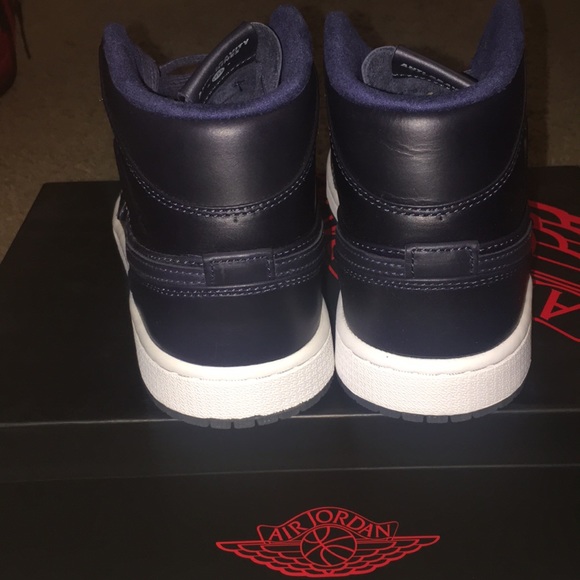 Air Jordan 1 mid nouveau - Picture 2 of 3